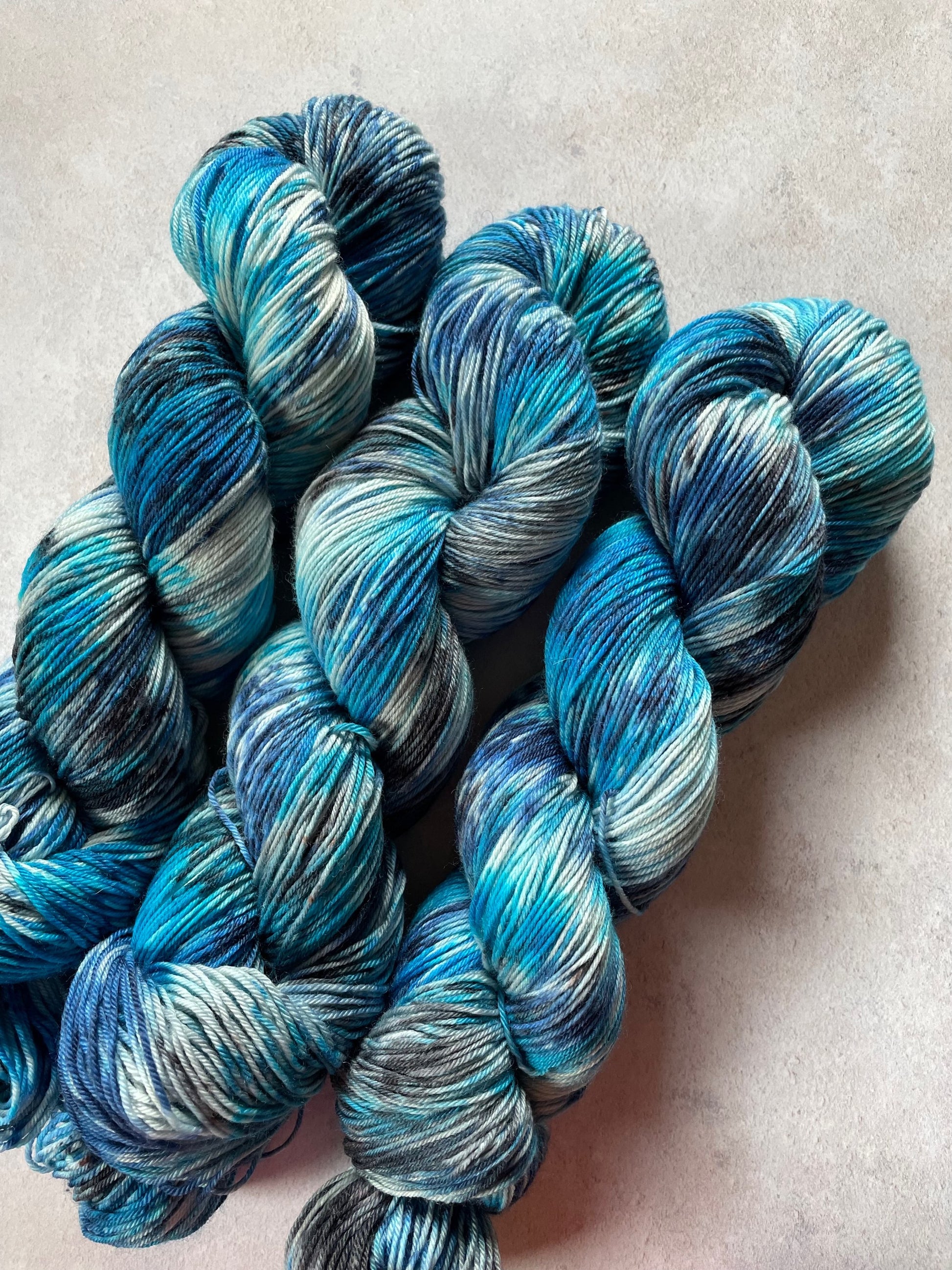 Man of many talents skeins - Mary Poppins collection - turquoise blue and black