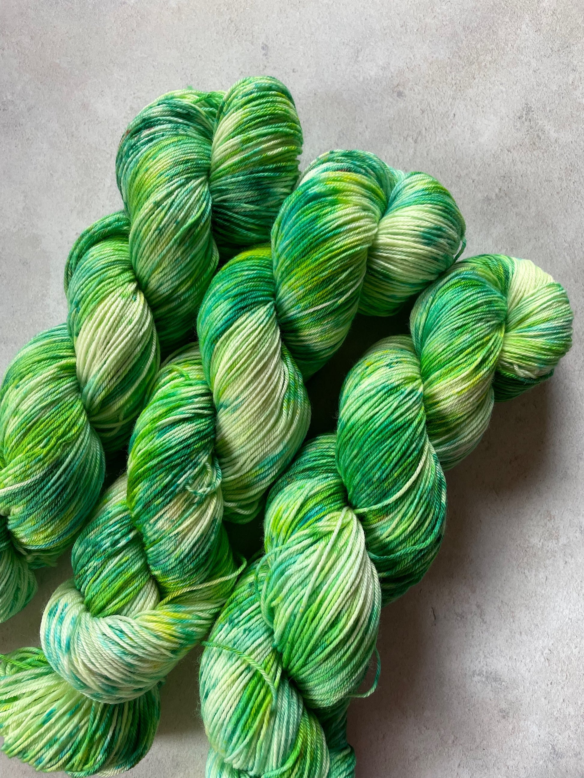 Go fly a kite skeins - Mary Poppins collection - greens